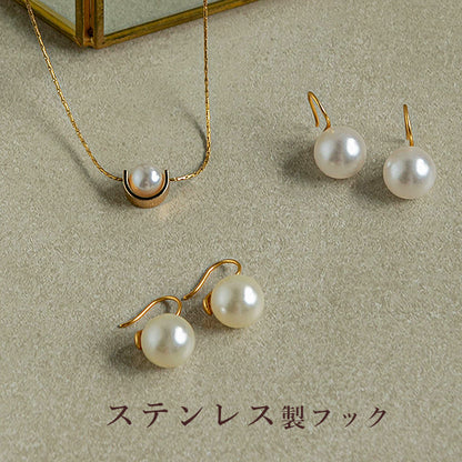 大粒パール・スプーンフックピアス｜耳元に上品な存在感を